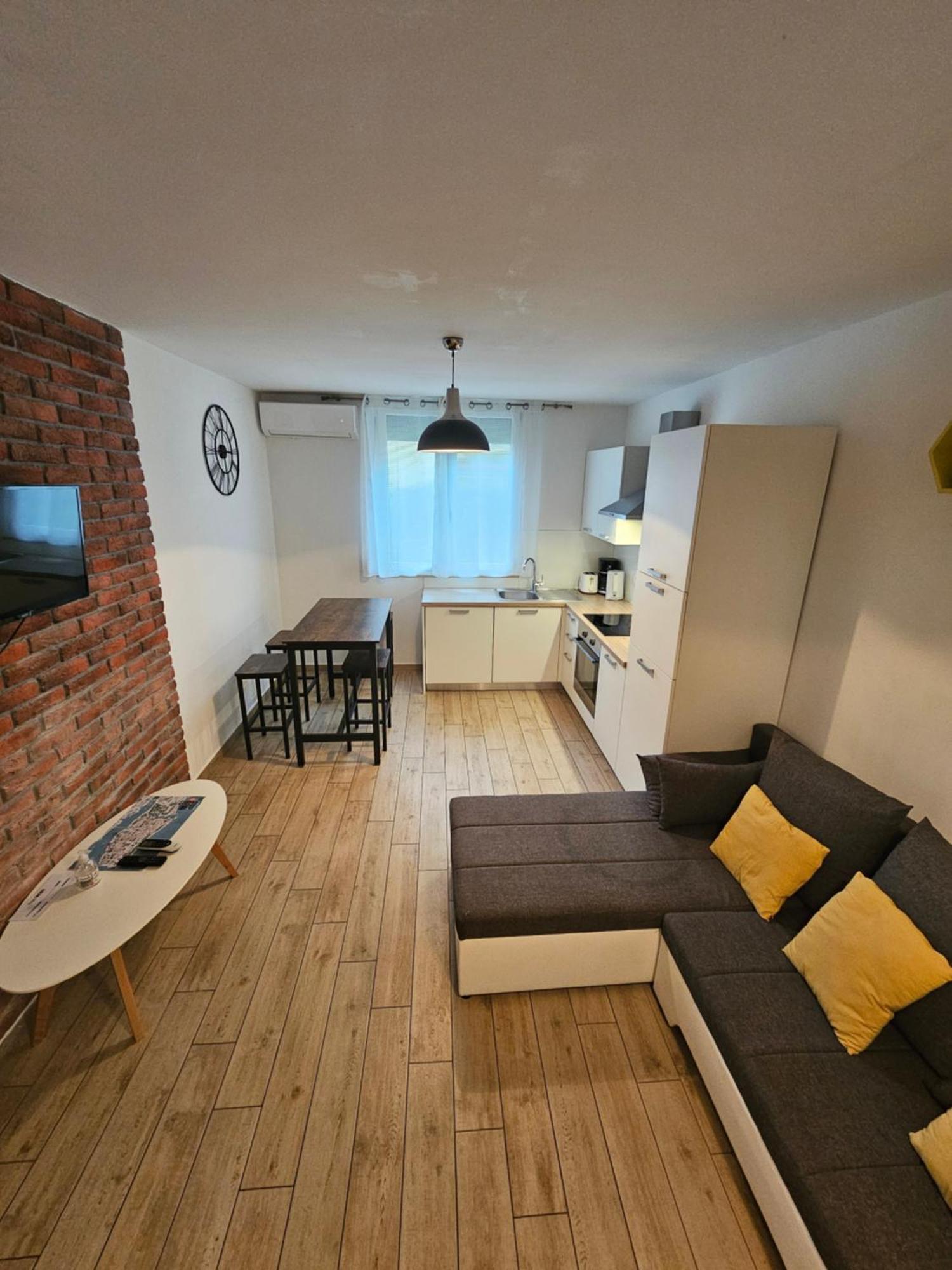 Deluxe Apartment Near The Bridge Zadar Bilik gambar